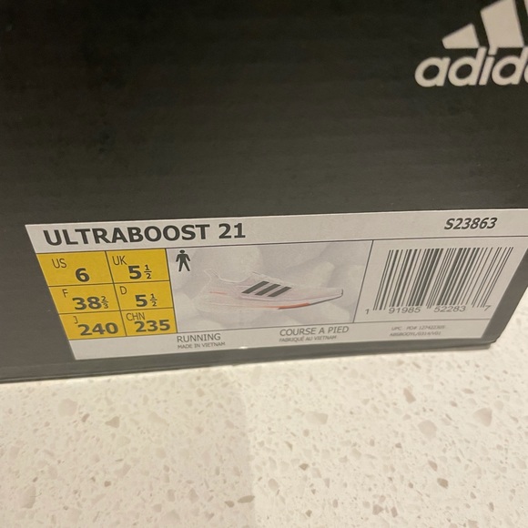 Brand new Adidas Tokyo edition ultraboost sneakers - Picture 3 of 3